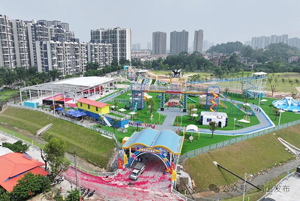 “沉睡”地塊變身“沉浸式”樂園！鶴山奇樂星球樂園開園迎客“爆屏”！